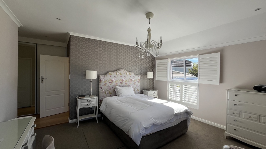 3 Bedroom Property for Sale in Van Riebeeckshof Western Cape